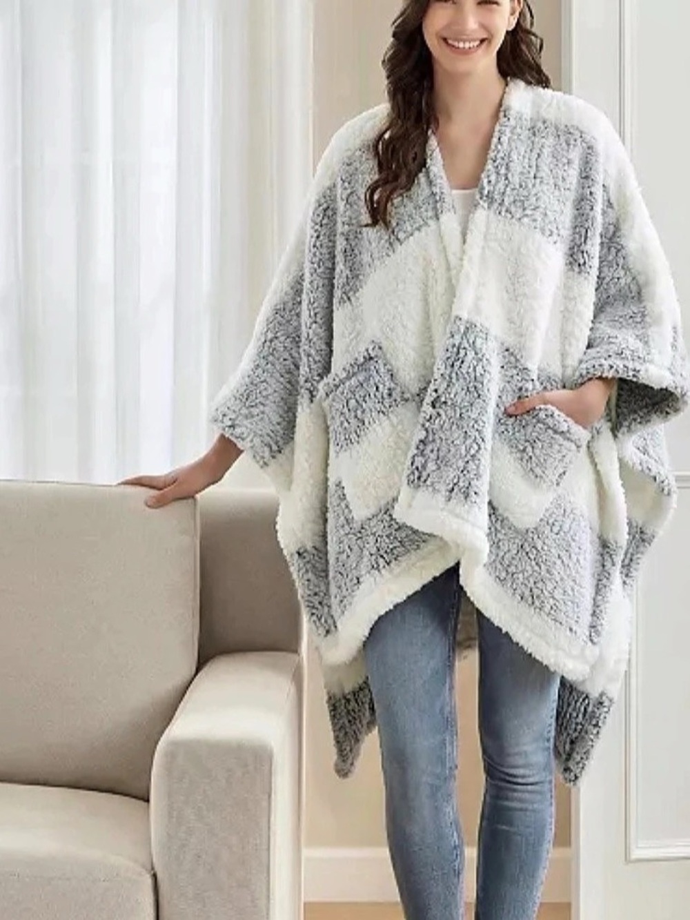 Premier Comfort Cozy Sherpa Wrap White & Gray NWT